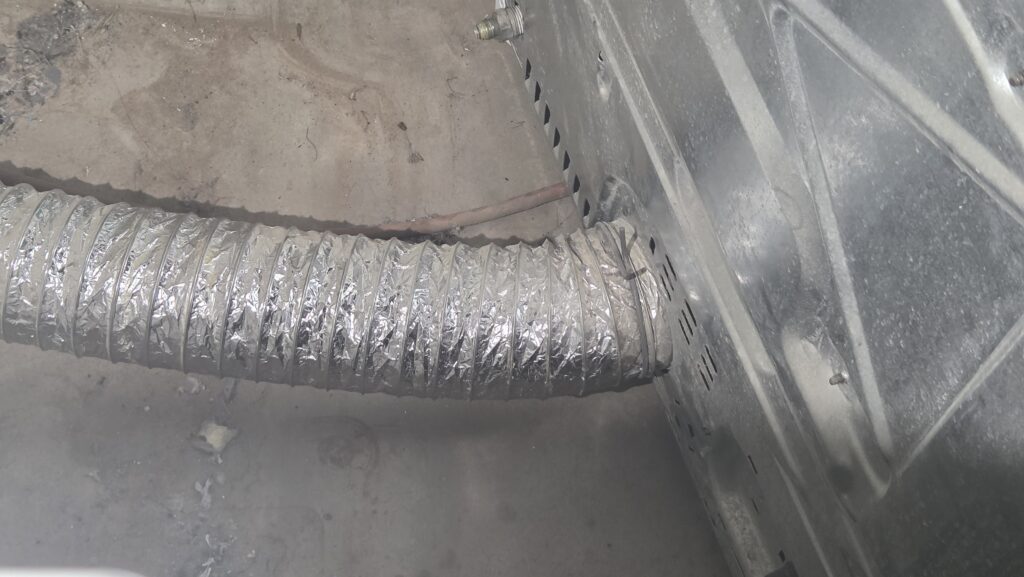 Remove 해야하는 Duct 모습
